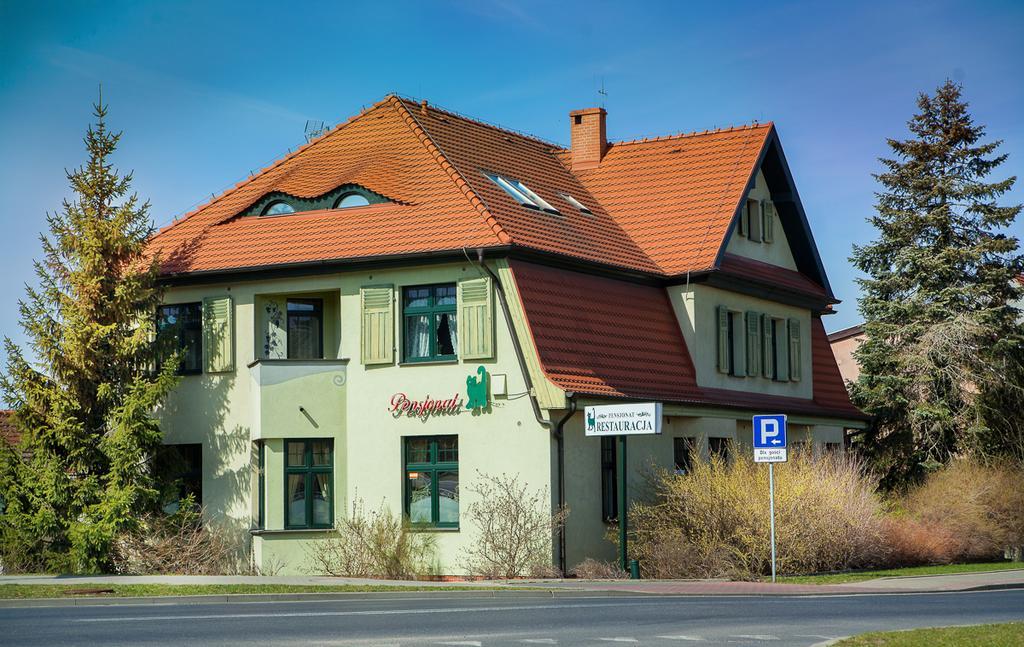 Pensjonat U Kota Wasyla Chodzież Exteriör bild